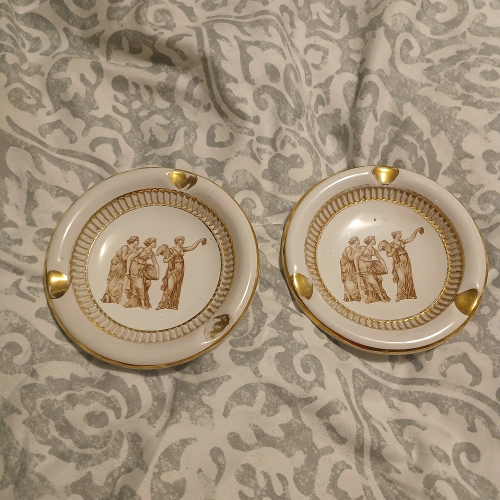 vintage Florentine ashtray from Italy Set Of 2